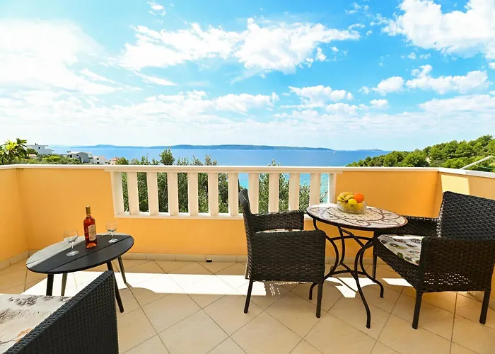 Tatinja Τρογκίρ