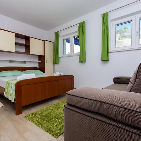 Tatinja Apartament Trogir